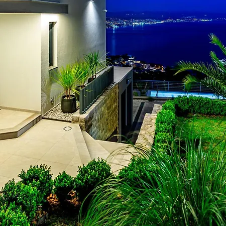 K With A Heated Pool, Gym, Sauna, Astonishing Sea View * Опатия