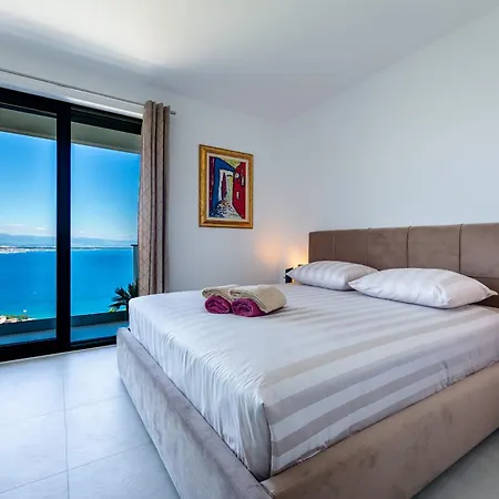 Willa K With A Heated Pool, Gym, Sauna, Astonishing Sea View