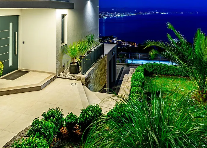 K With A Heated Pool, Gym, Sauna, Astonishing Sea View * Opatija
